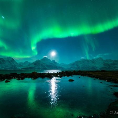Ferienwohnung Lyngenfjord,Odins Hus Olderdalen Exterior foto