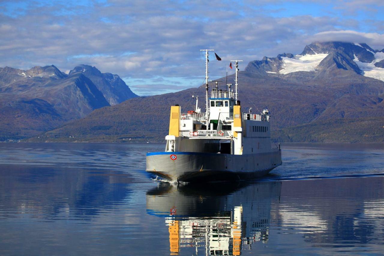 Ferienwohnung Lyngenfjord,Odins Hus Olderdalen Exterior foto